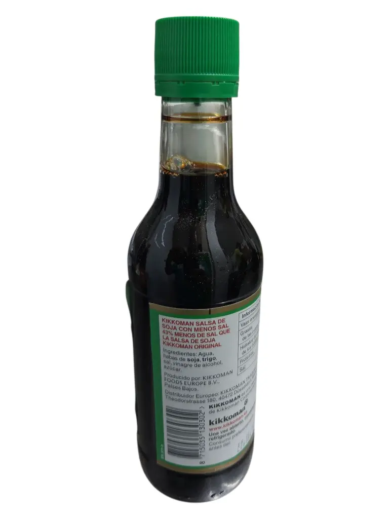 Salsa-soja-baja-sal-Kikkoman-TheFruitsOfTheWorld-3.webp