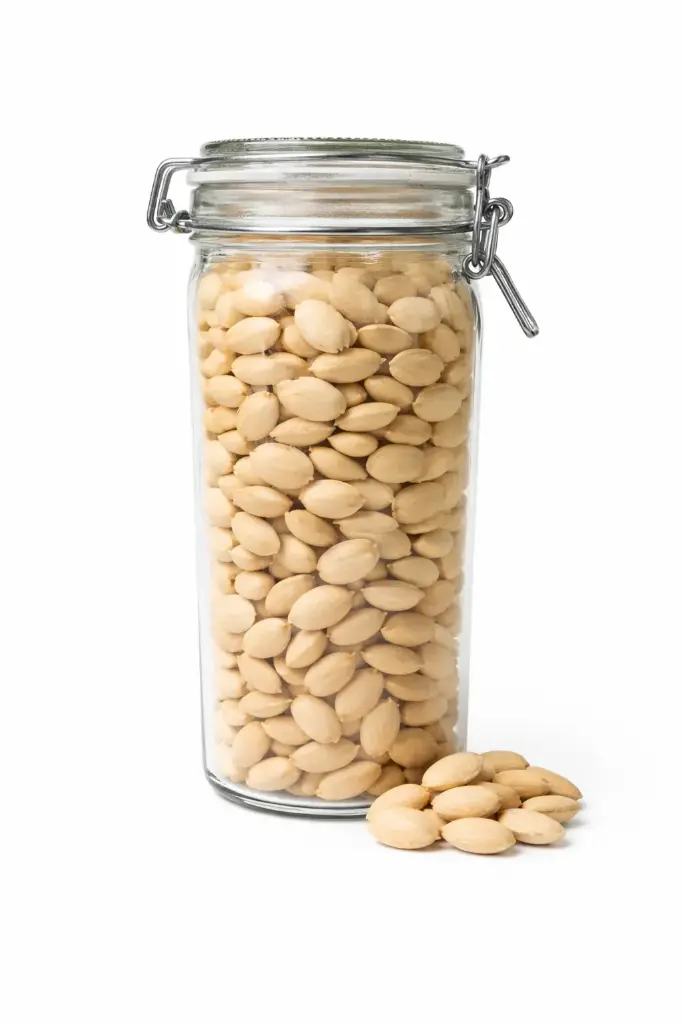 Almendra cruda repelada