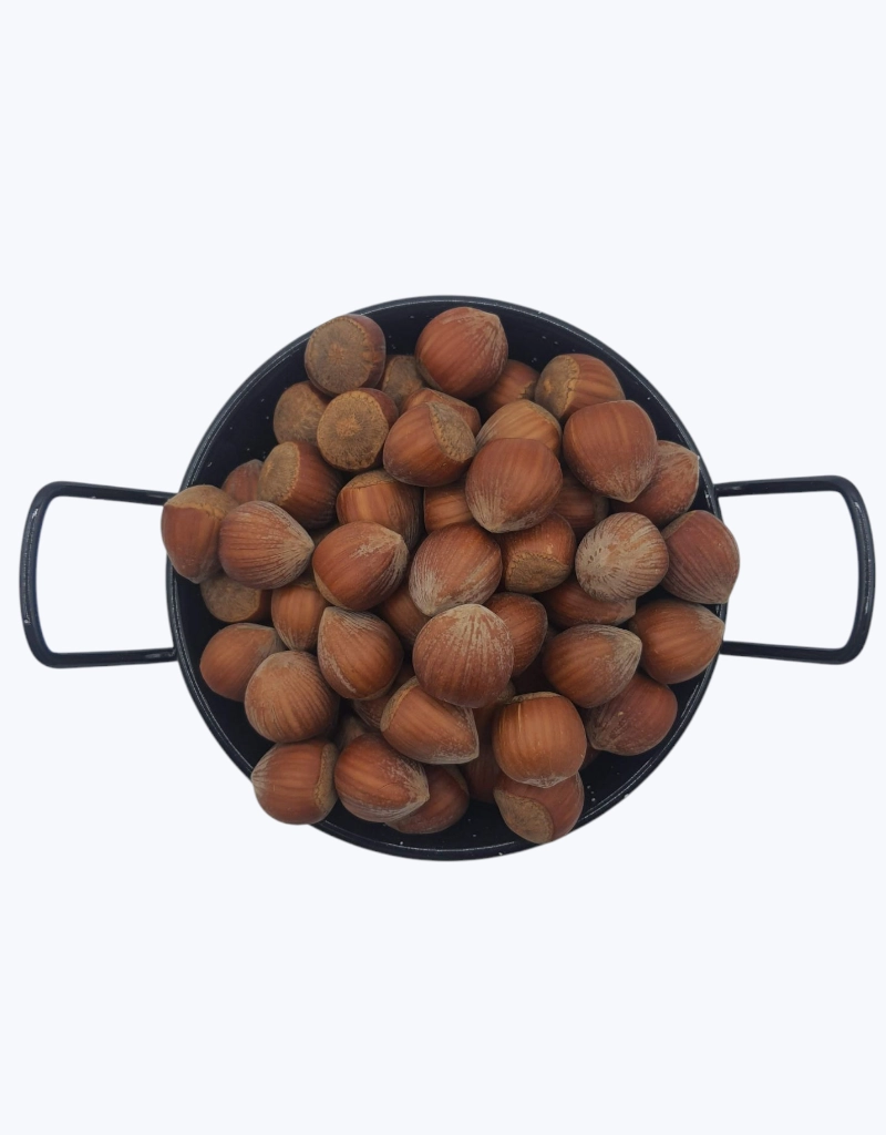 Avellana con cascara