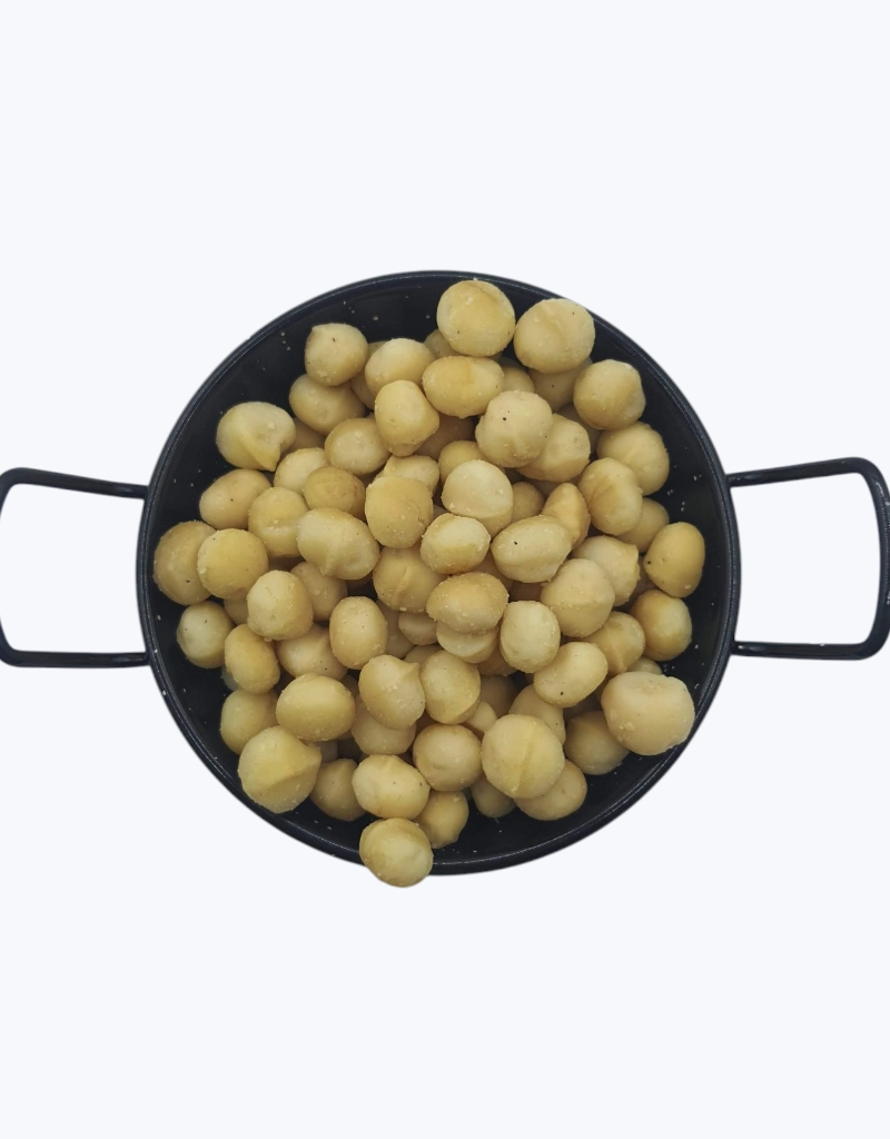 Macadamia cruda
