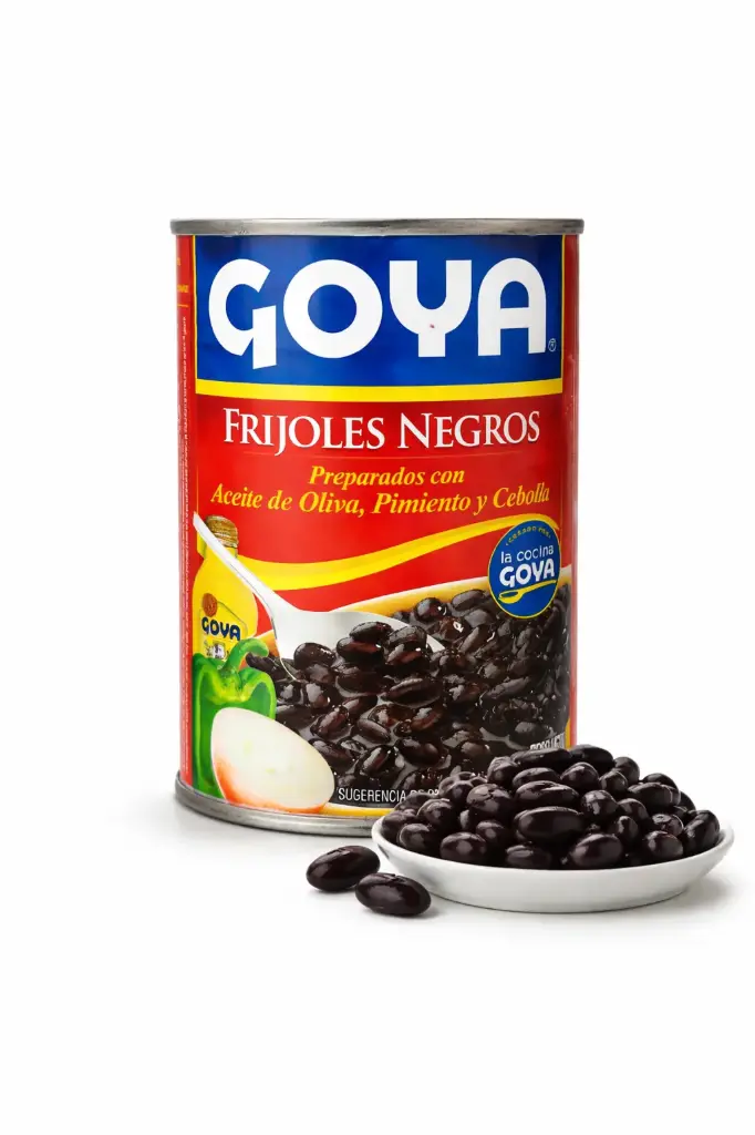 Frijoles negros enteros Goya 425g